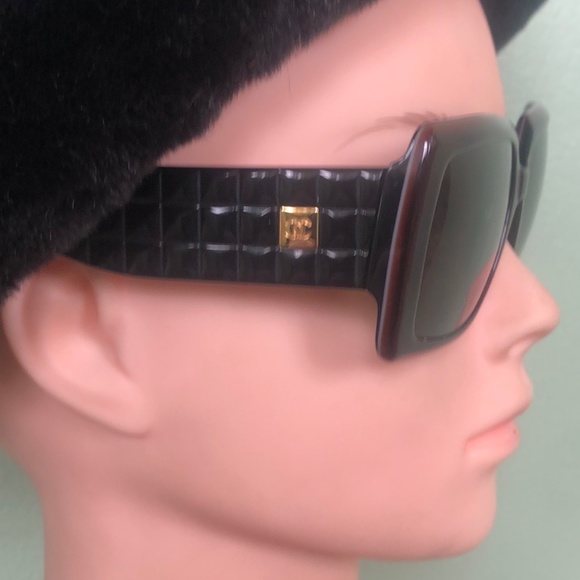 CHANEL QUILTED SUNGLASSES - Picture 2 of 9